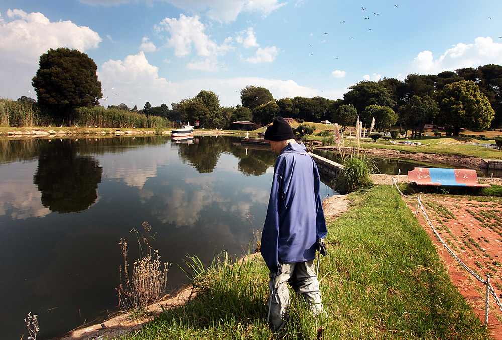 weird scarecrow thing