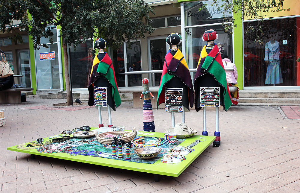 Fashion Kapitol dolls