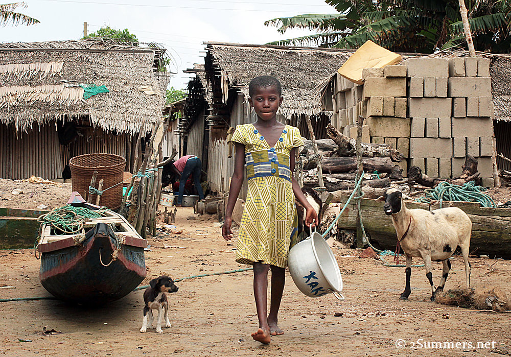 Akwidaa girl walking