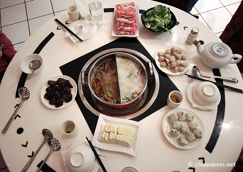 Hot pot table