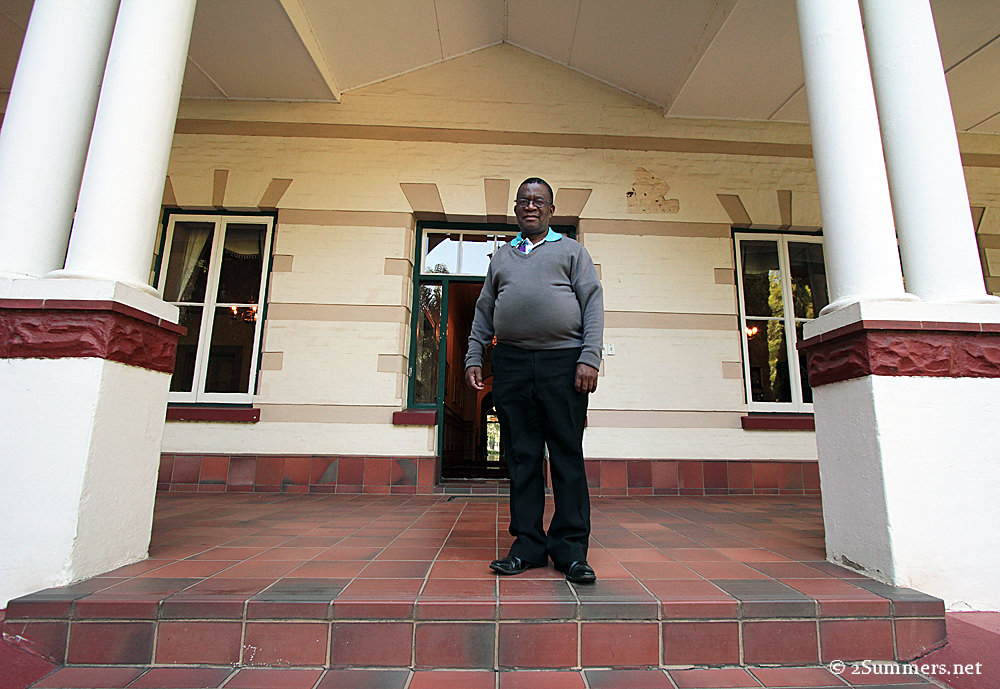 Jones at Hoenig House