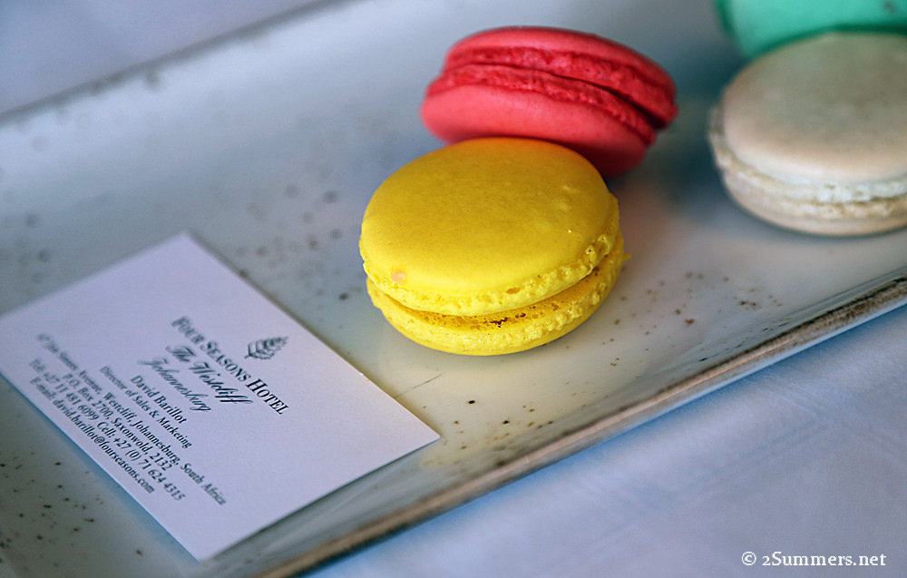 Four Seasons macarons