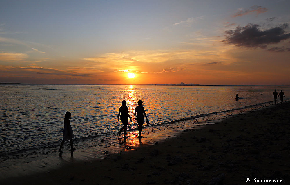 Ladies-on-beach