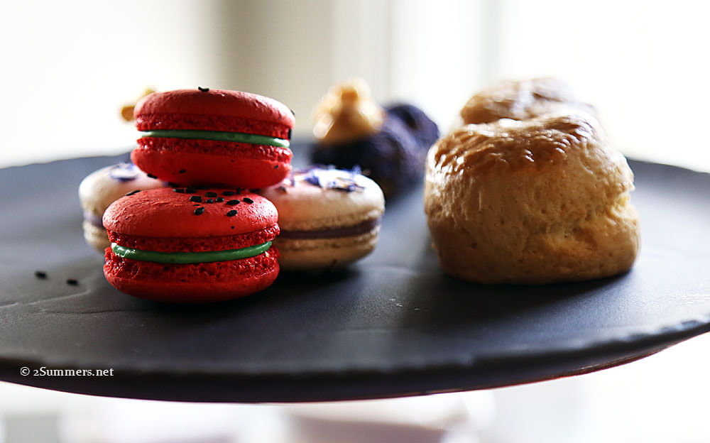 Macarons-and-scones