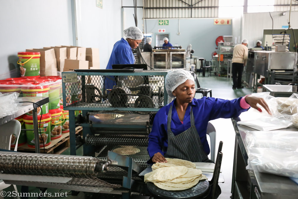 Azteca Mexican food tortilla making