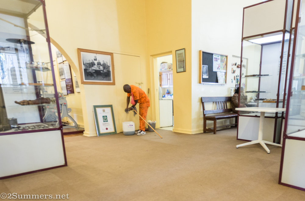 Prisoner working at museum