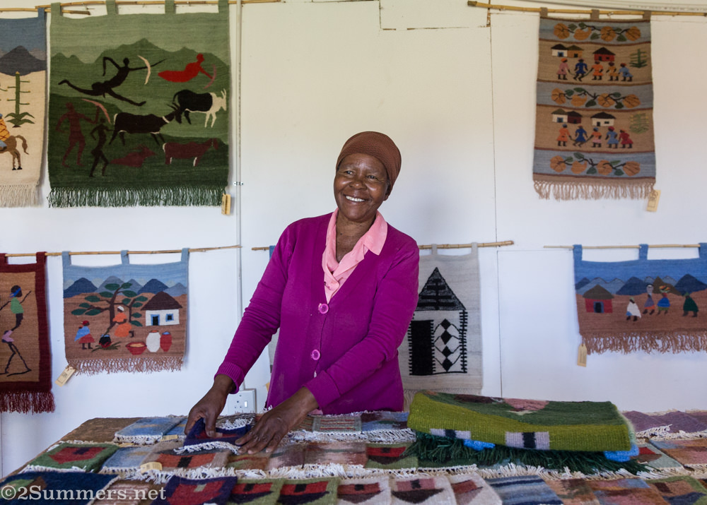 Alin at Elelloang Basali