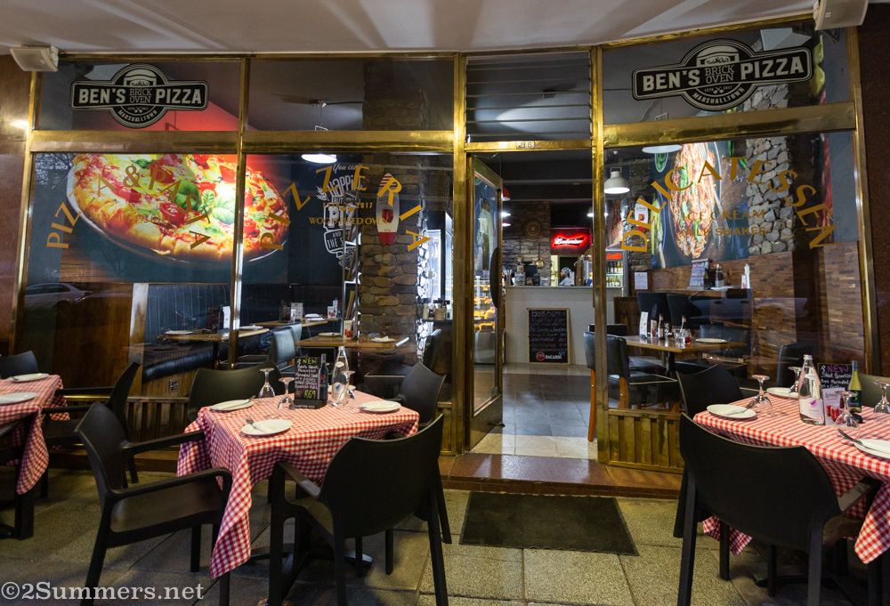 Entrance to Ben’s Pizza in Marshalltown