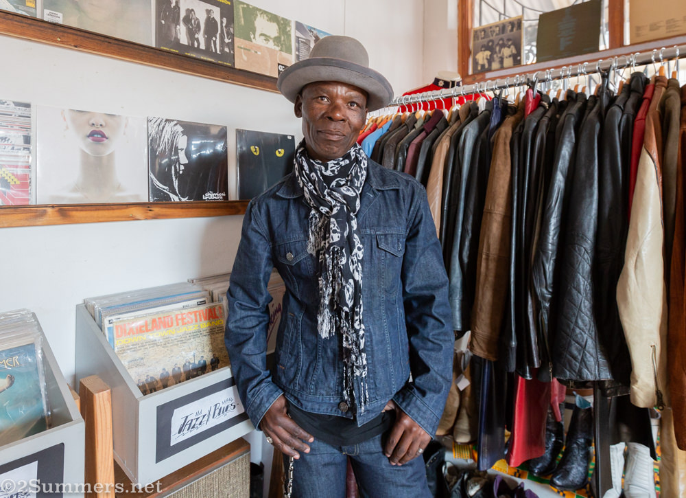 Quiet Mnqali in the Moral Kiosk