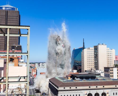 The Bank of Lisbon Building implodes