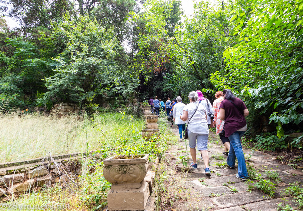 Walking up to 3 Rose Road