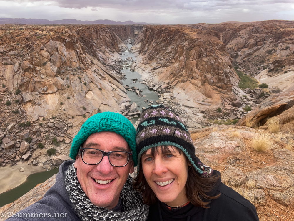 Heather and Thorsten at the Orange River Gorge in Aurgrabies